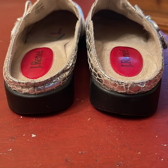 Snakeskin looking, genuine leather slides size 6M - Picture 5 of 5